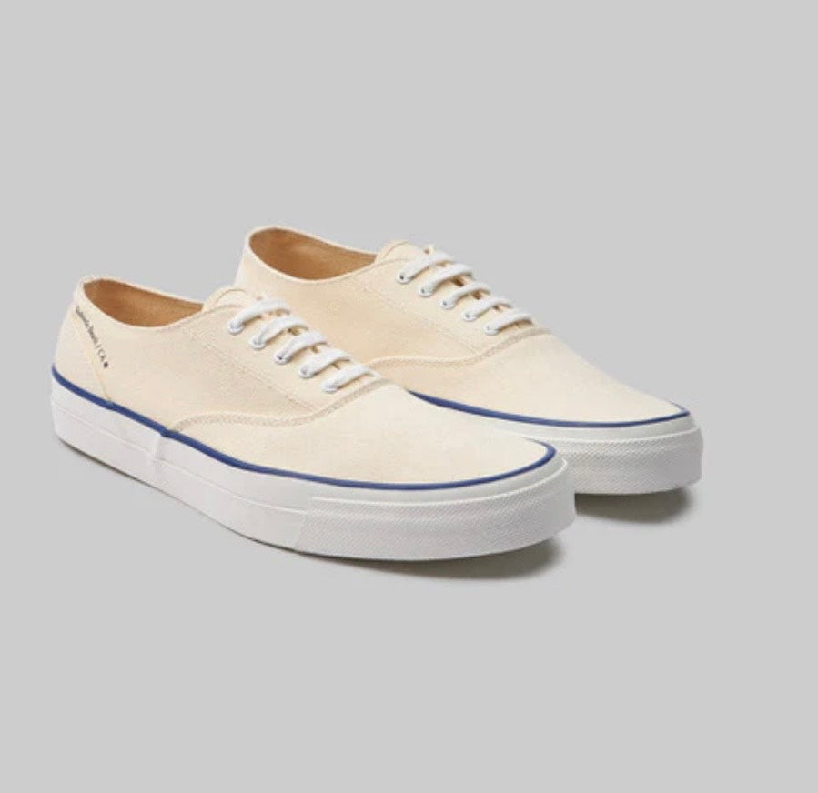 MR FLIKS WHITE BLUE LINE