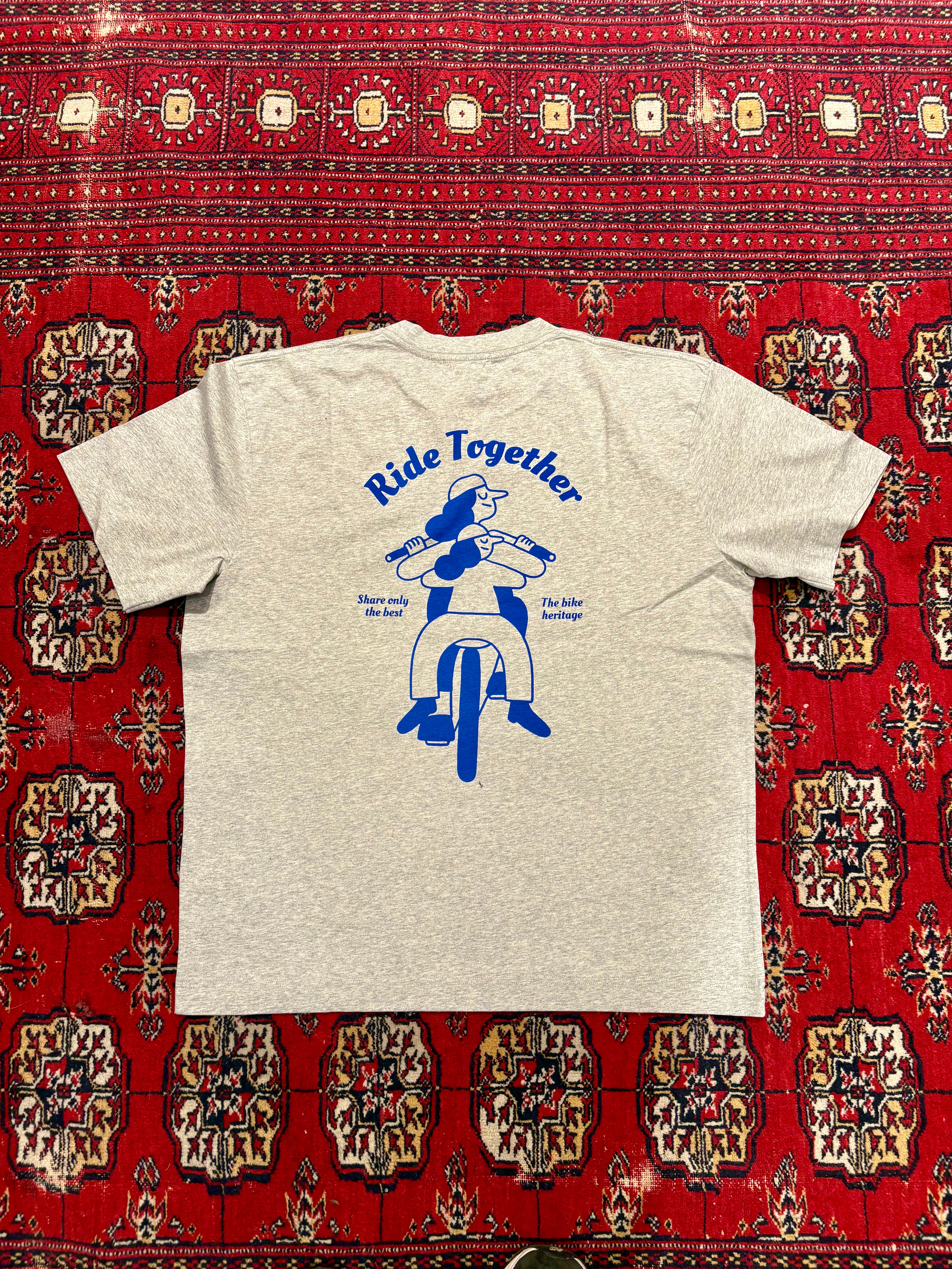MOTTLED GREY LOOSEFITTING HÉRITAGE TSHIRT
